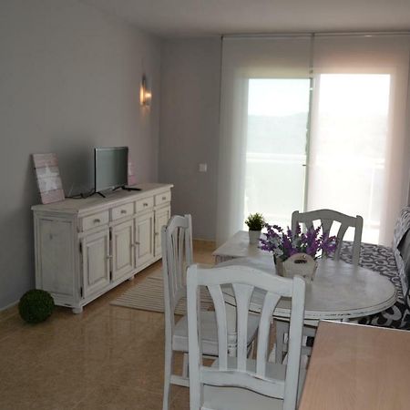 Lovely Familiar Apartment With Pool In Cap Salou Bagian luar foto