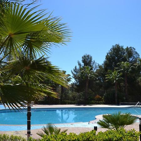 Lovely Familiar Apartment With Pool In Cap Salou Bagian luar foto