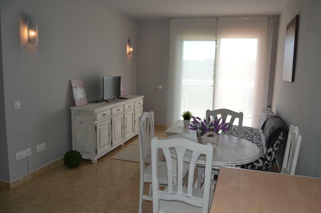 Lovely Familiar Apartment With Pool In Cap Salou Bagian luar foto