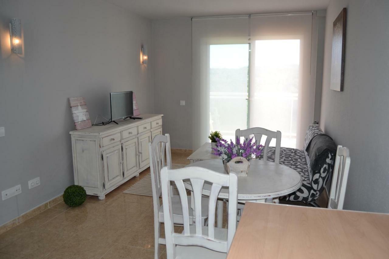 Lovely Familiar Apartment With Pool In Cap Salou Bagian luar foto