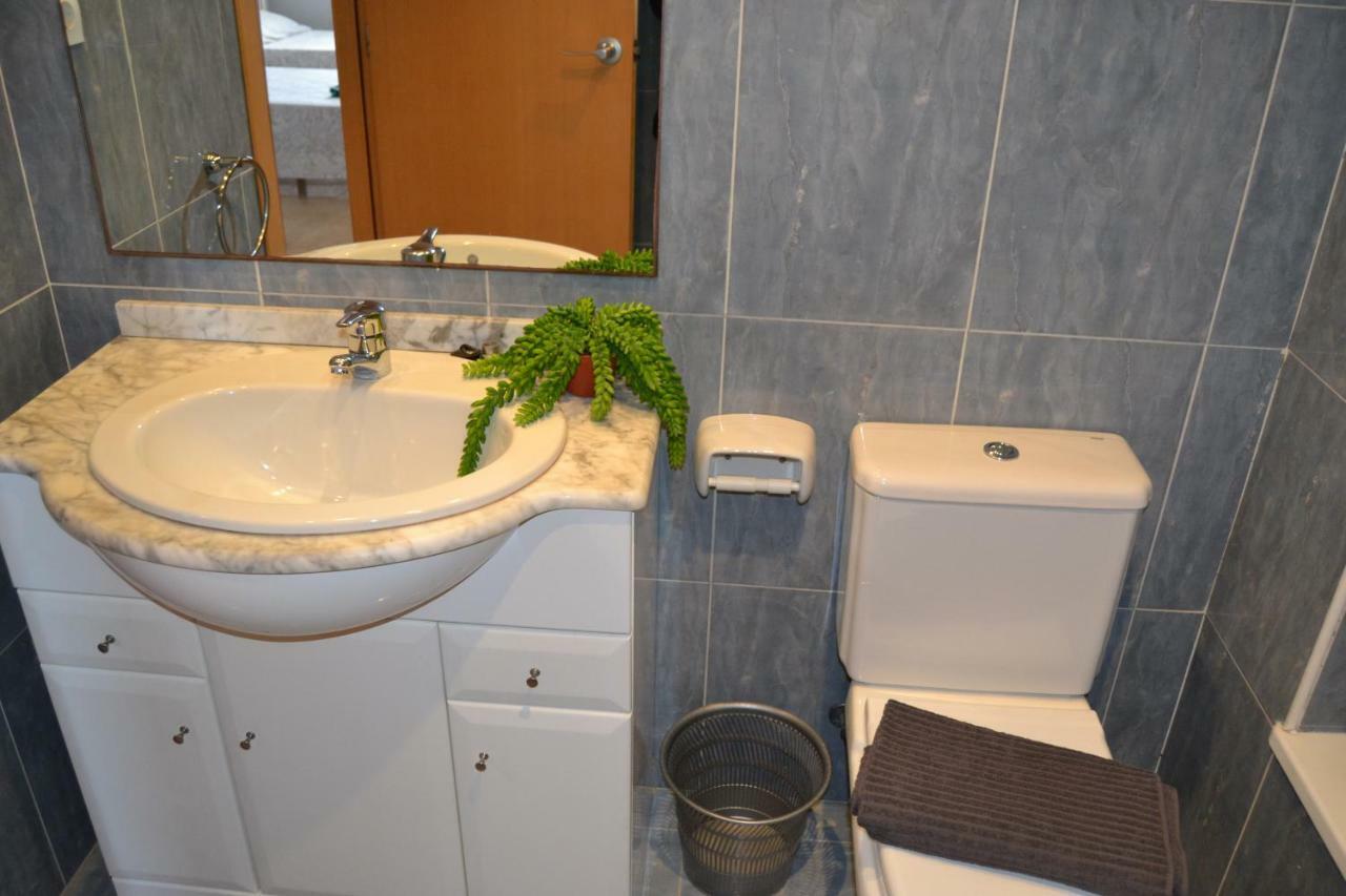 Lovely Familiar Apartment With Pool In Cap Salou Bagian luar foto