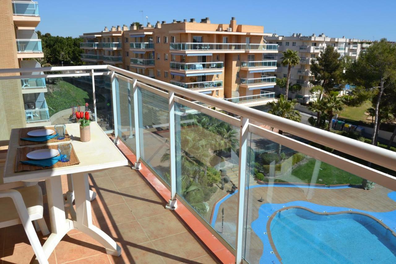 Lovely Familiar Apartment With Pool In Cap Salou Bagian luar foto