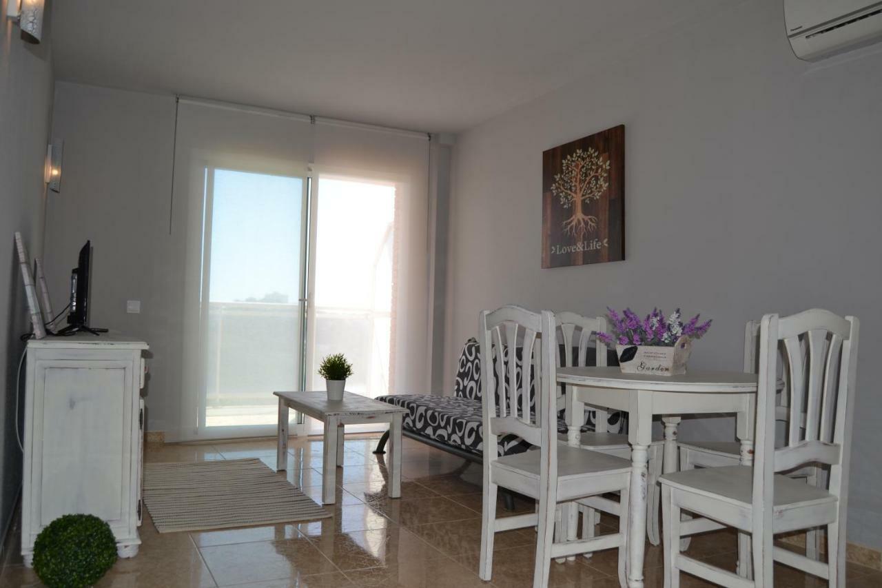 Lovely Familiar Apartment With Pool In Cap Salou Bagian luar foto