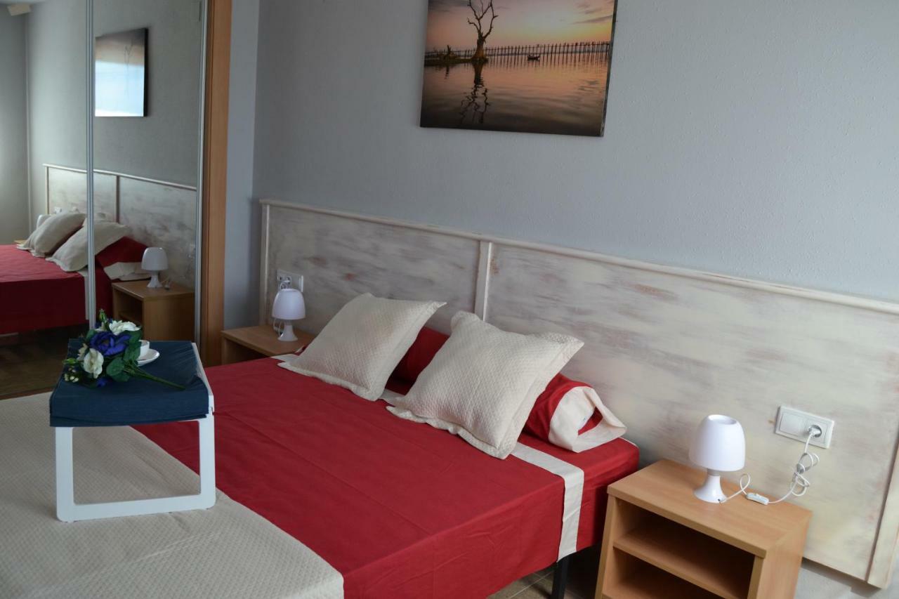 Lovely Familiar Apartment With Pool In Cap Salou Bagian luar foto